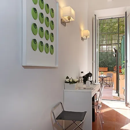 Domus Croce Oda ve Kahvaltı 2*