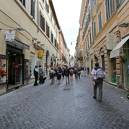 Domus Croce Oda ve Kahvaltı 2*